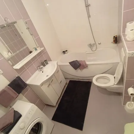 Apartman Adria With Underground Parking Makarska