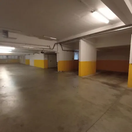 Adria With Underground Parking * Μακάρσκα