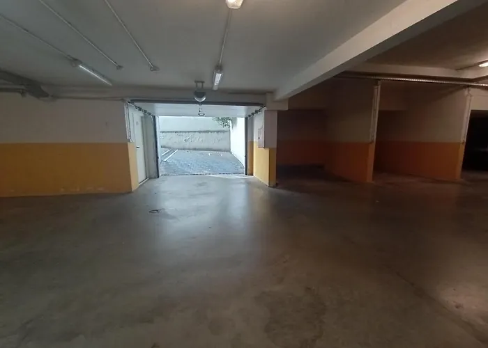 Apartman Adria With Underground Parking Makarska