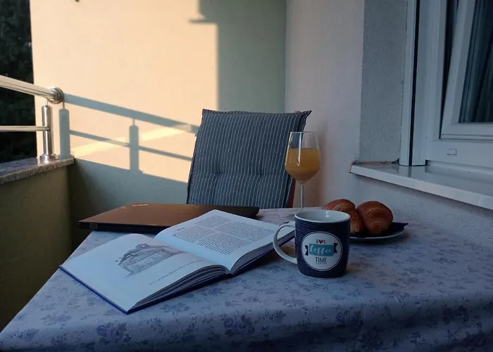 Adria With Underground Parking Apartman Makarska